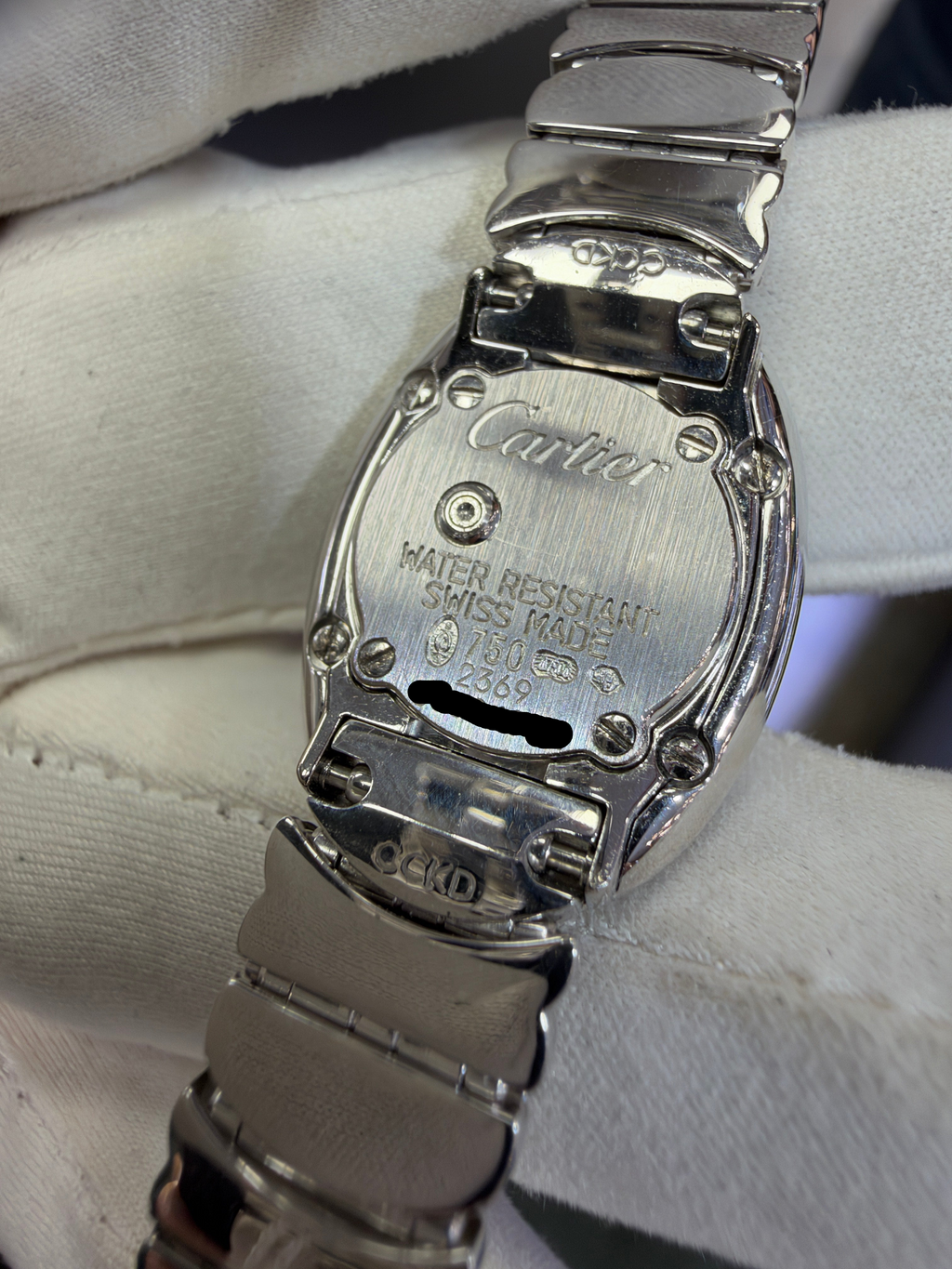 buckle_opened